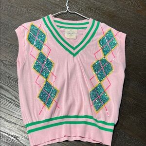Fantastic Fawn Pink V-Neck Sweater with Green Accents Never worn